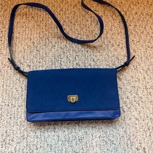 Elegant Blue Crossbody Bag